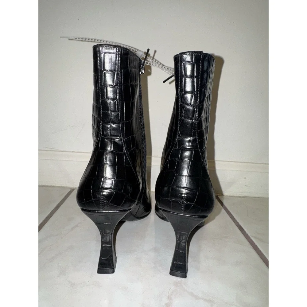 NWOB Gianni Bini Ankle Boots Croc-embossed Leather Boots Size 6.5 - Picture 4 of 11